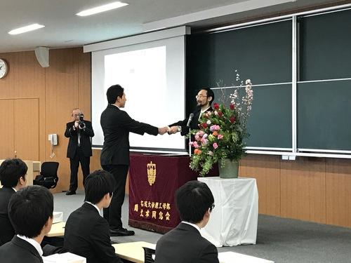 山田君学位記授与.JPG